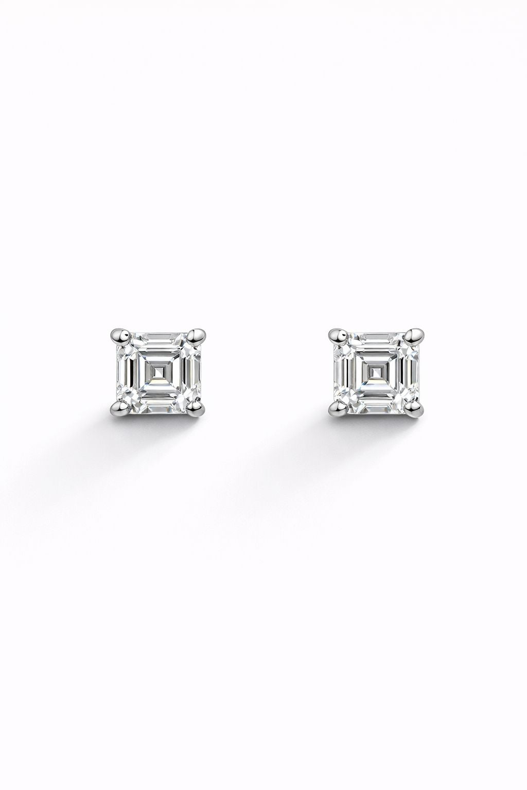 CLASSIC MARTINI ASCHER STUDS